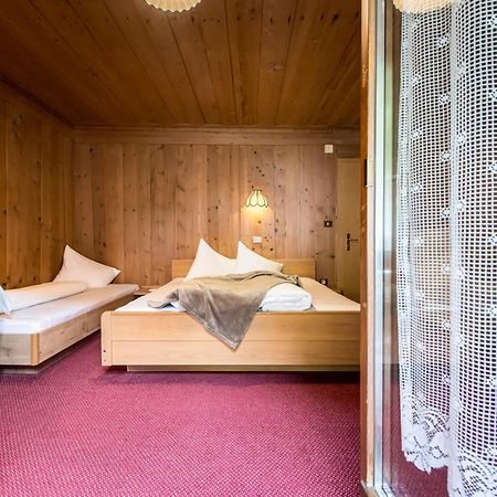 Oberwirt Hotel Selva dei Molini Bagian luar foto